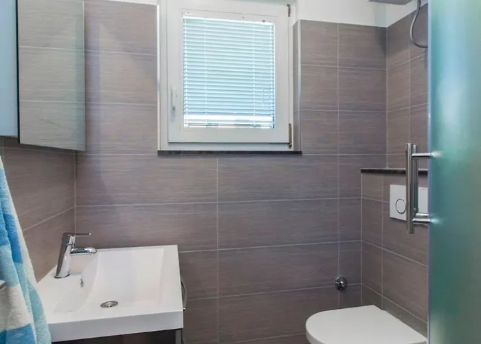 Apartment Apartmani Vesna Grebastica By Interhome דירה