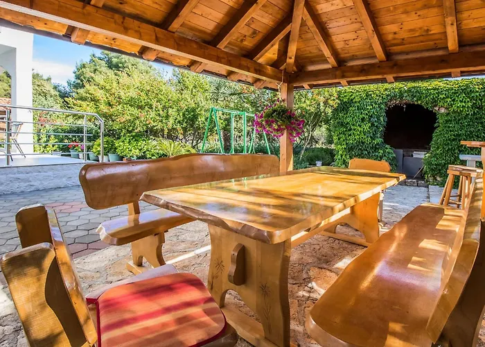 דירה Apartment Apartmani Vesna Grebastica By Interhome *