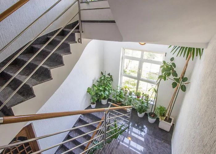 Apartment Apartmani Vesna Grebastica By Interhome